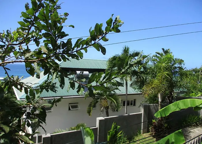 Bougainville Takamaka